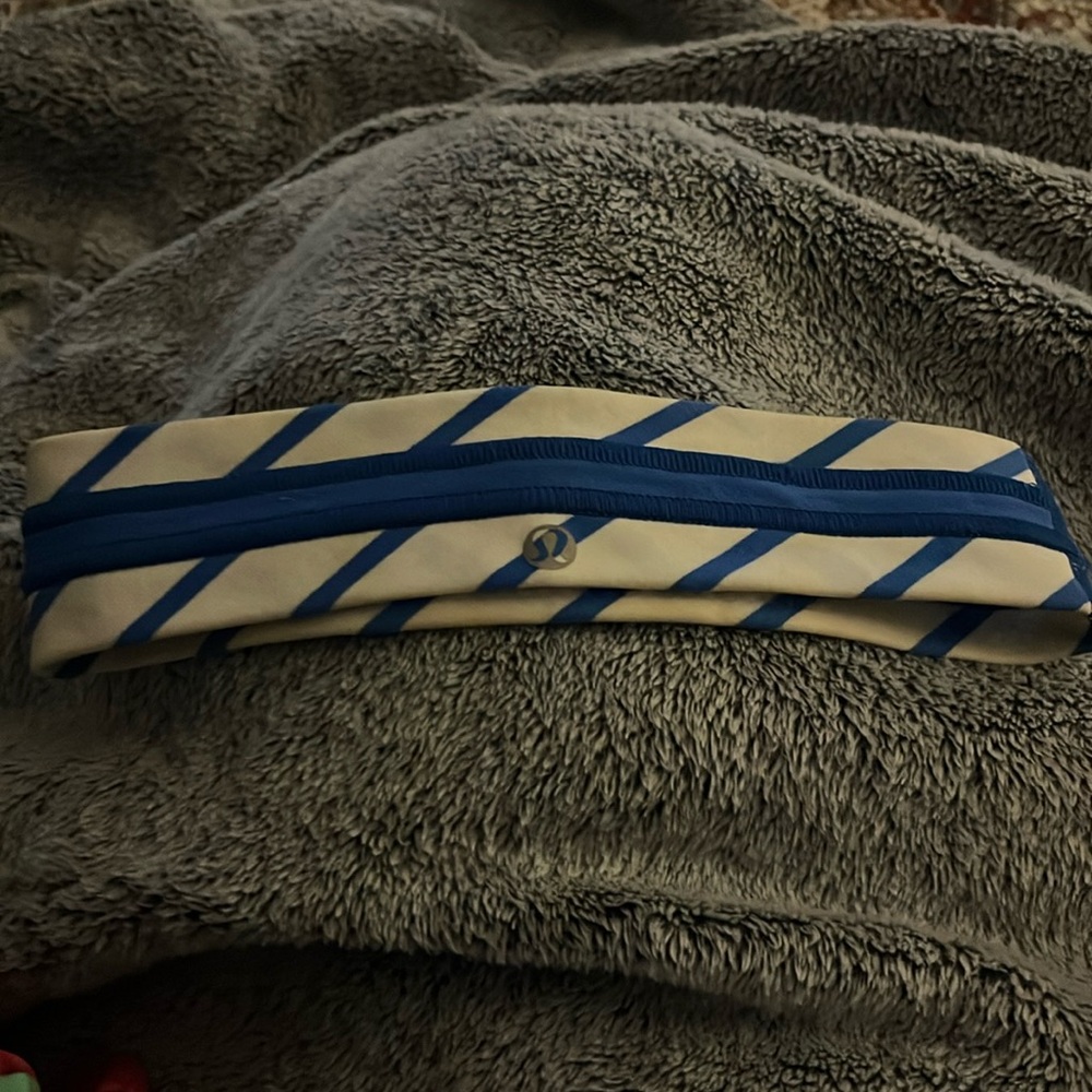 Lululemon Blue and White Headband
